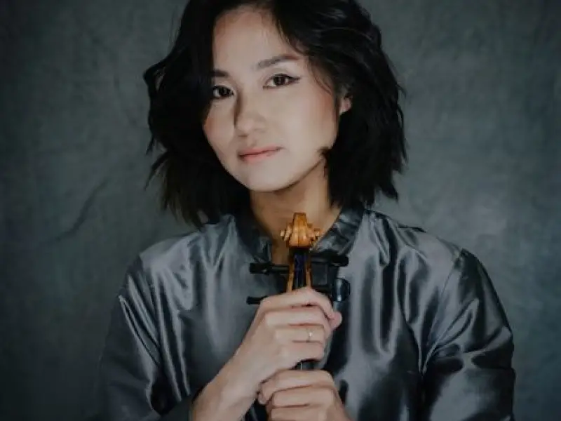 A 60 éves Liszt Ferenc Kamarazenekar vendége: Sayaka Shoji hegedűművész