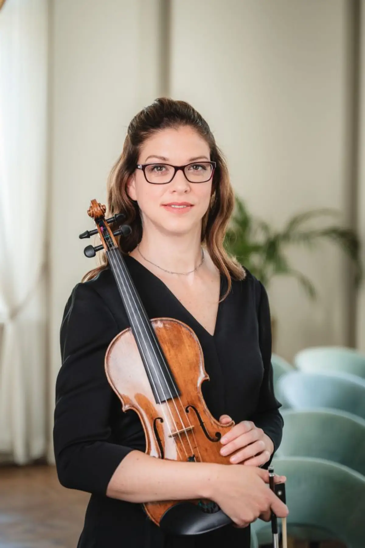 Jobbágy Boglárka - hegedű Jobbágy Boglárka - hegedű