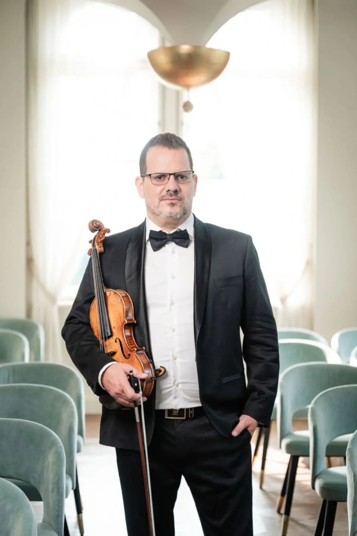 Hutás Gergely - hegedű / szólamvezető